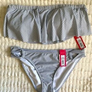 NWT Xhilaration Ruffle Bandeau Bikini Swimsuit